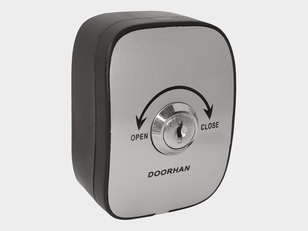 Откатные ворота со стальной рамой и заполнением сварной сеткой 21