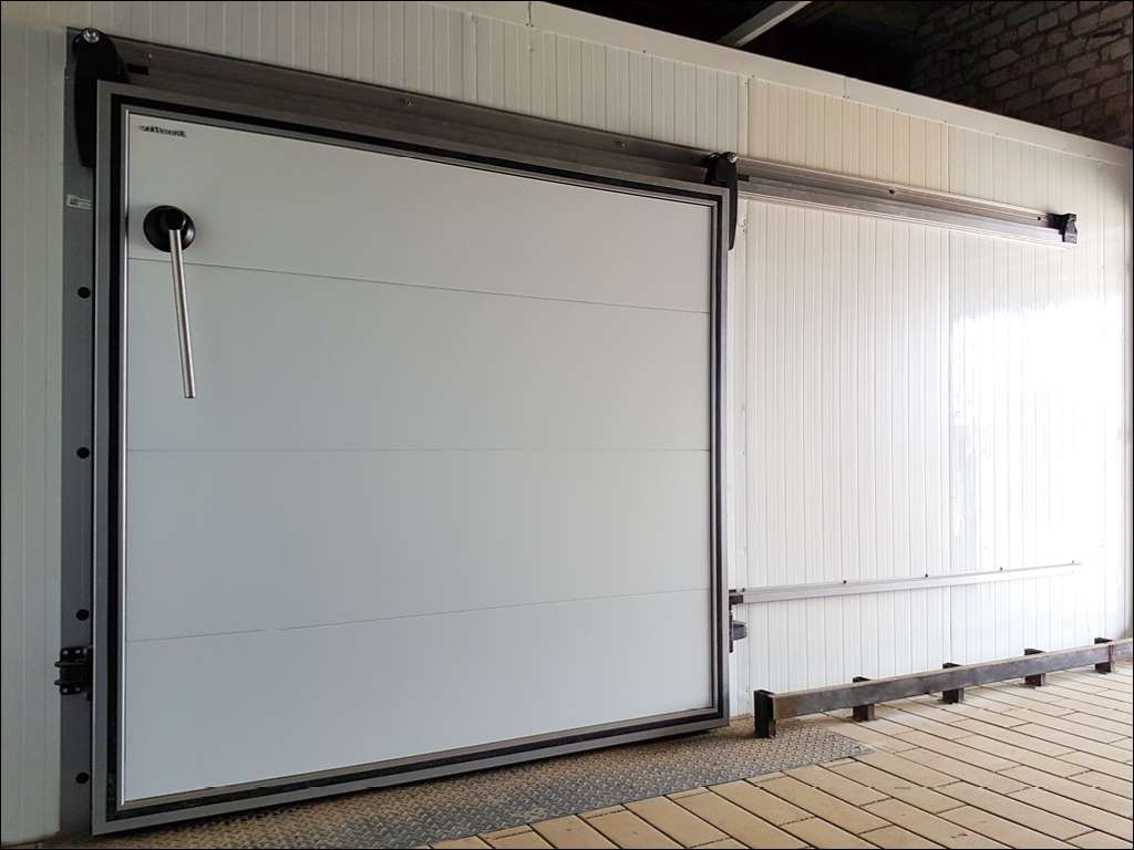 Холодильные откатные двери IsoDoor IDS1 для морозильных камер 13