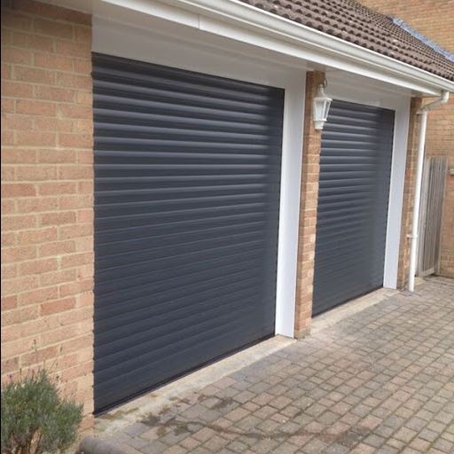 Ворота рулонные (Рольворота) из пенозаполненного роллетного профиля RH77M 7