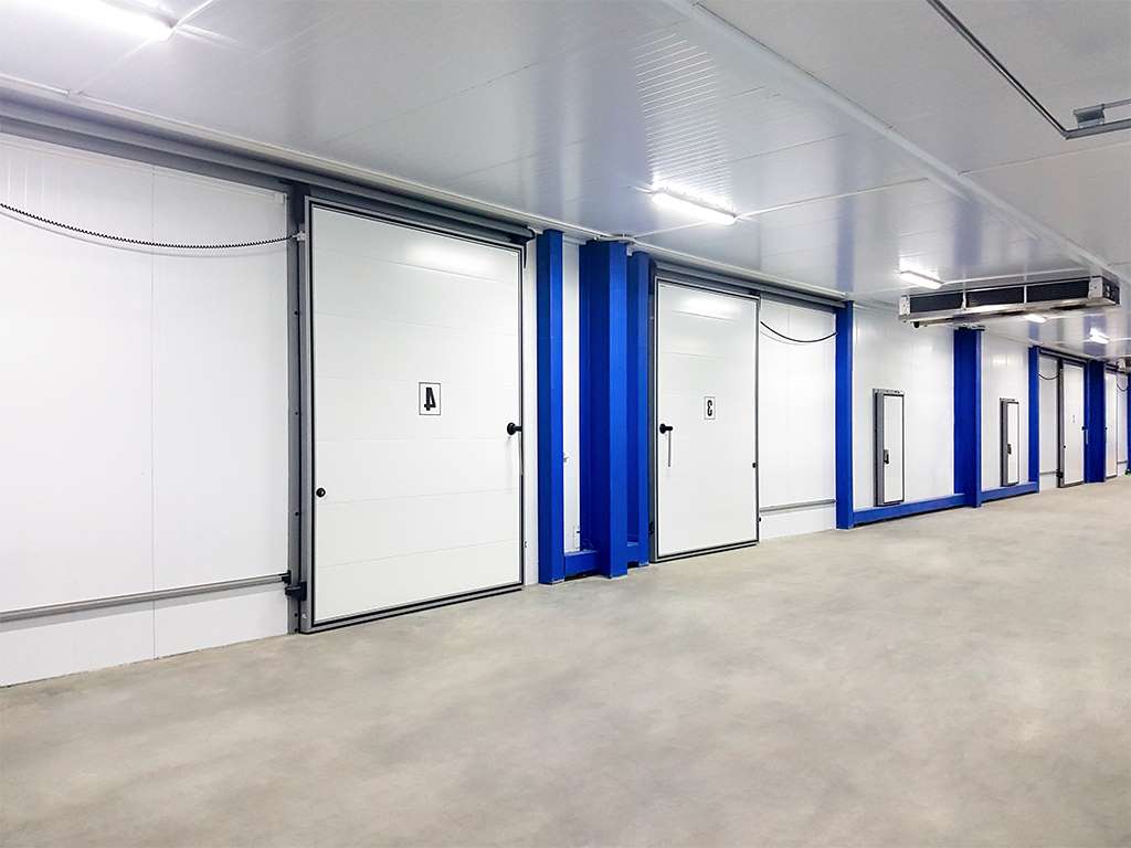 Холодильные откатные двери IsoDoor IDS1 для морозильных камер 16